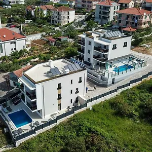 21 B Trogir